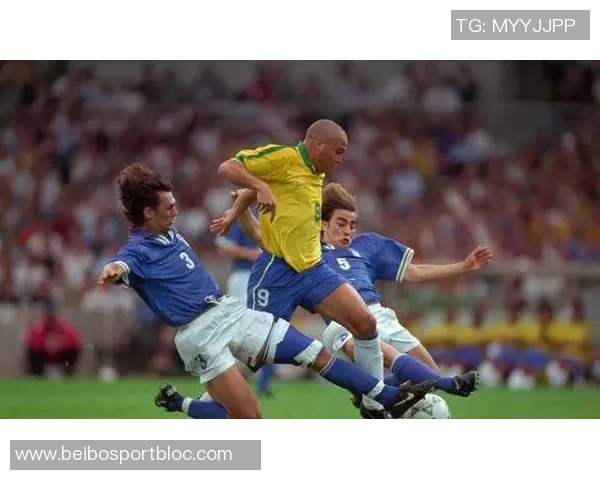 小罗回忆入狱生活竟然有足球赛狱警让他意外放松171天的经历